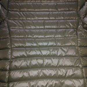 Via Spiga Jackets & Coats - Via Spiga cropped packable puffer women's coat Via Spiga Jackets & Coats - Via Spiga cropped packable puffer women's coat